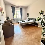 Locchi Appartamento Trieste