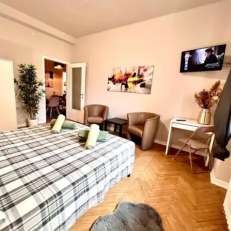 Locchi Apartment