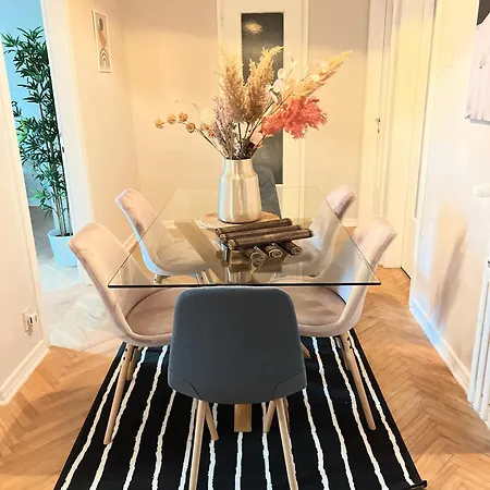 Locchi Apartment